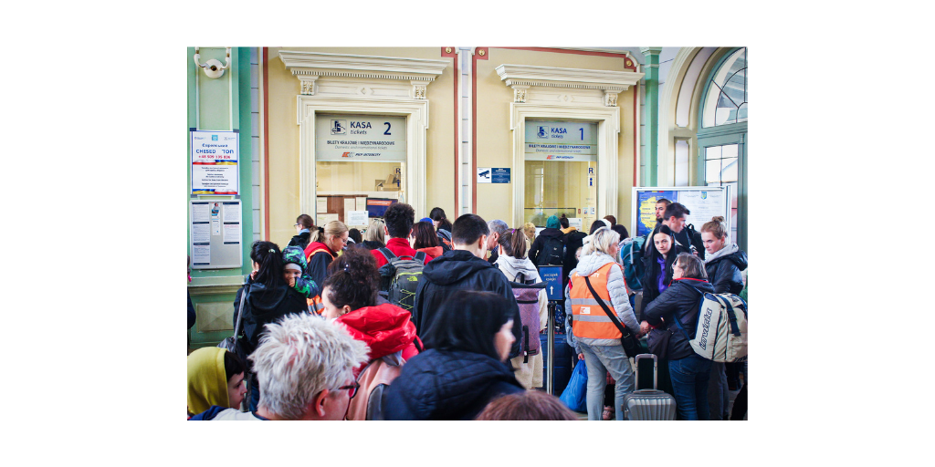 train station travelers